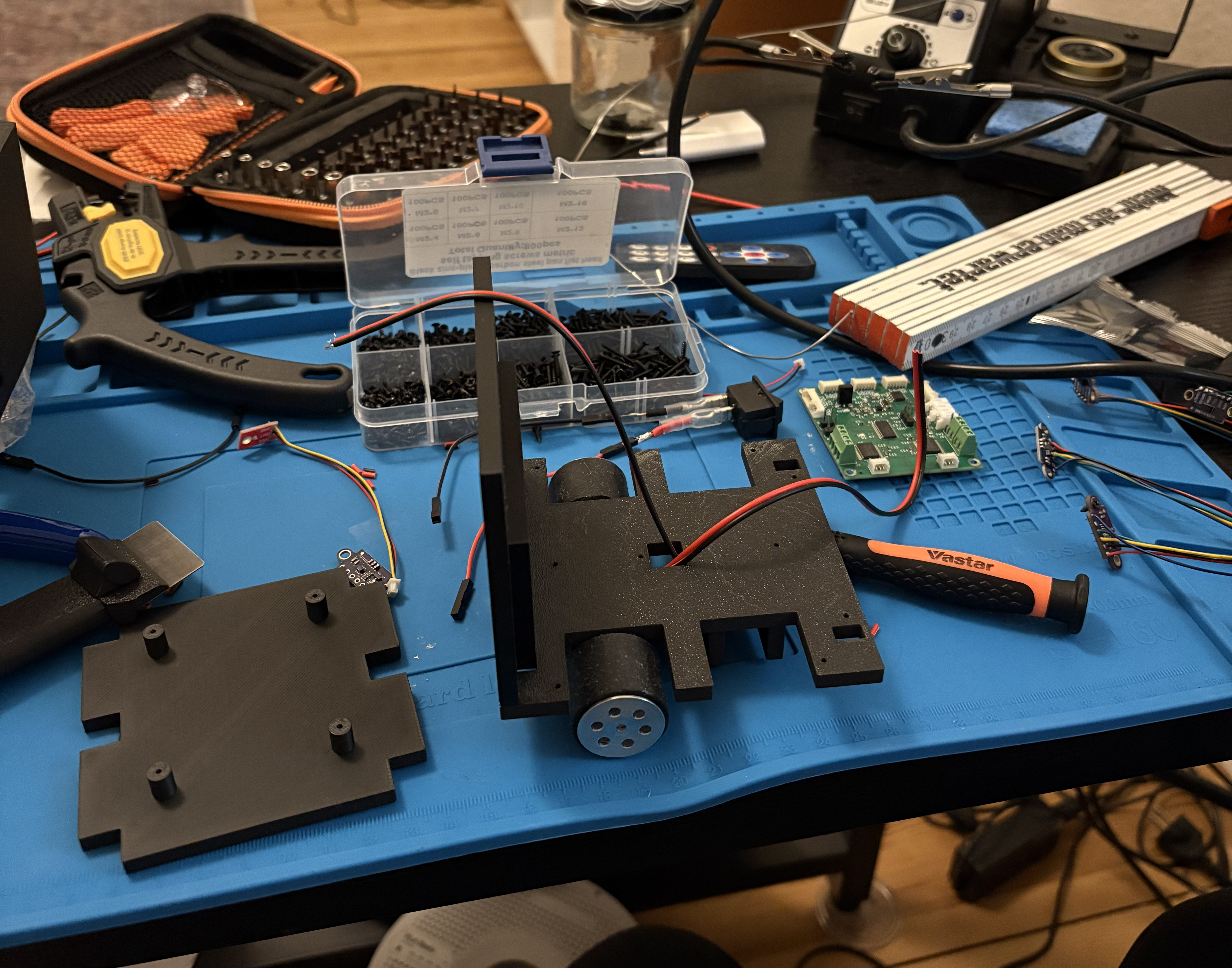 Assembling the sumobot